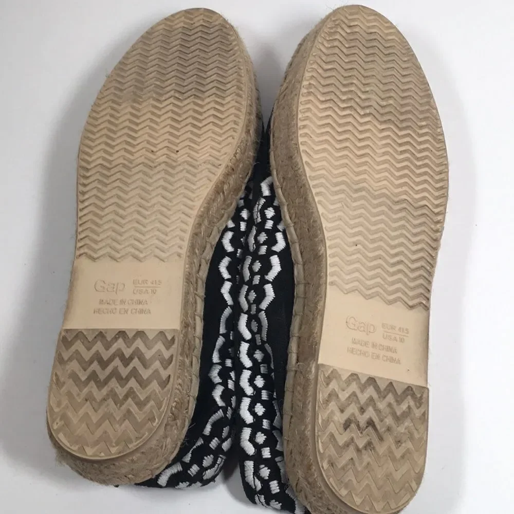 Gap Black and White canvas Espadrilles Sz 10